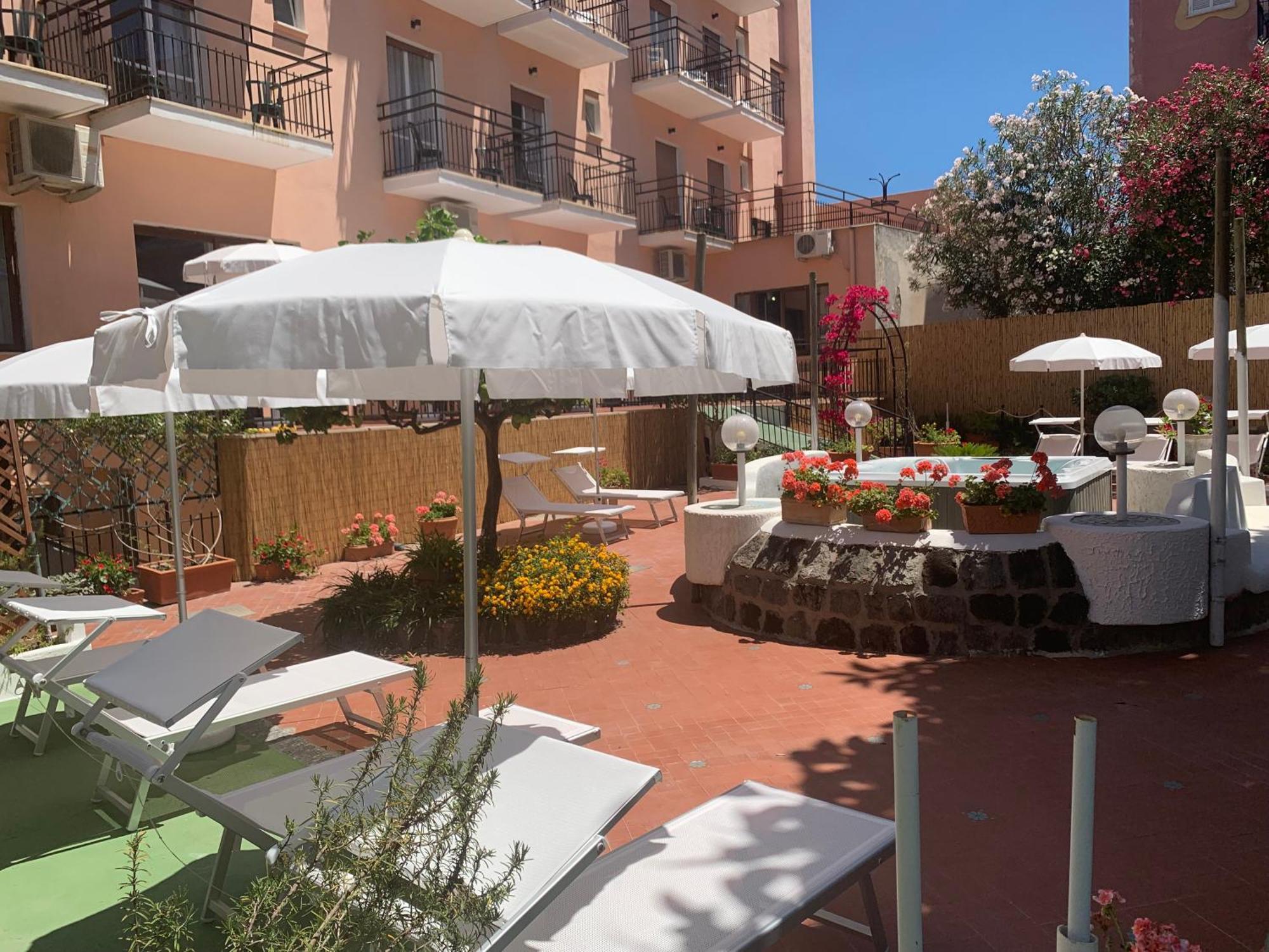 Conte Hotel 3*