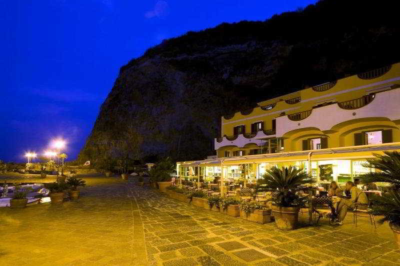 Conte Isquia
